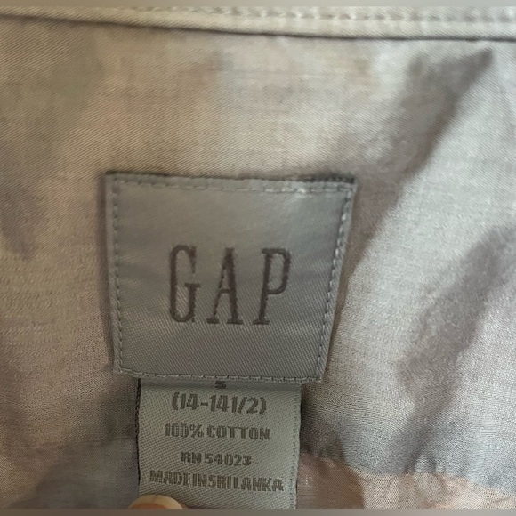 GAP Men’s Gray Fitted Long Sleeve Button Down Dress Shirt; Size S (14-14.5) - Picture 4 of 8